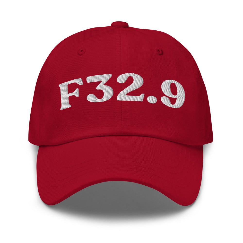 F32.9 - Cranberry / White