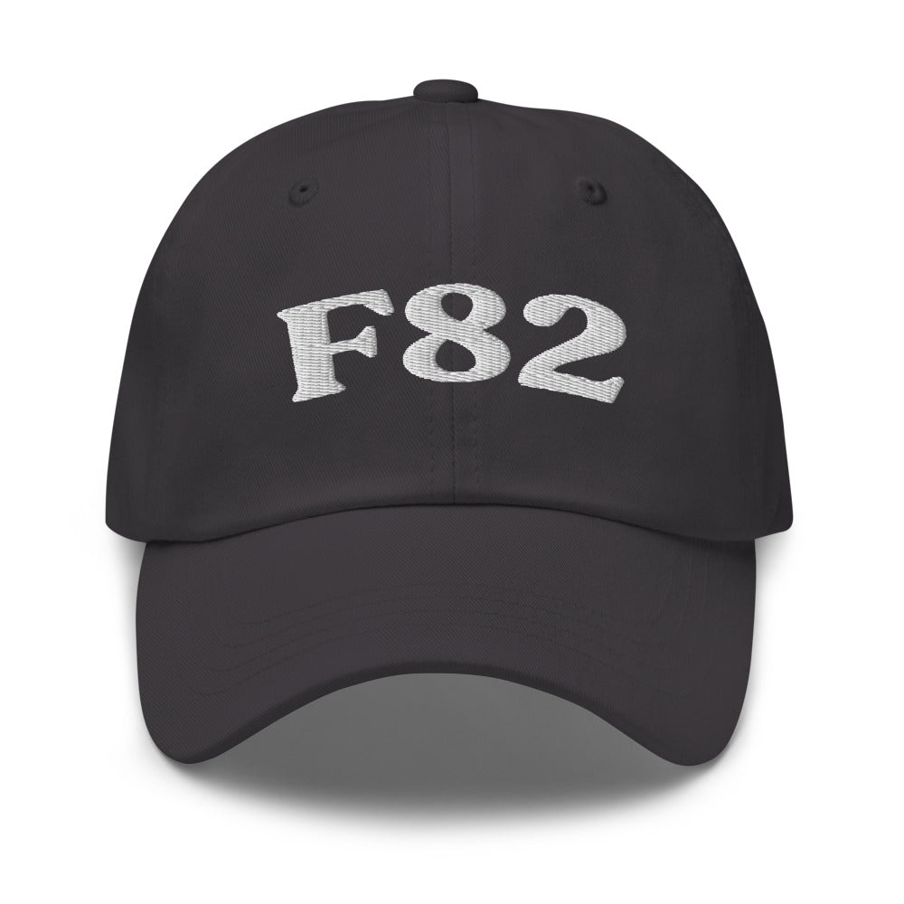 F82 - Dark Grey / White